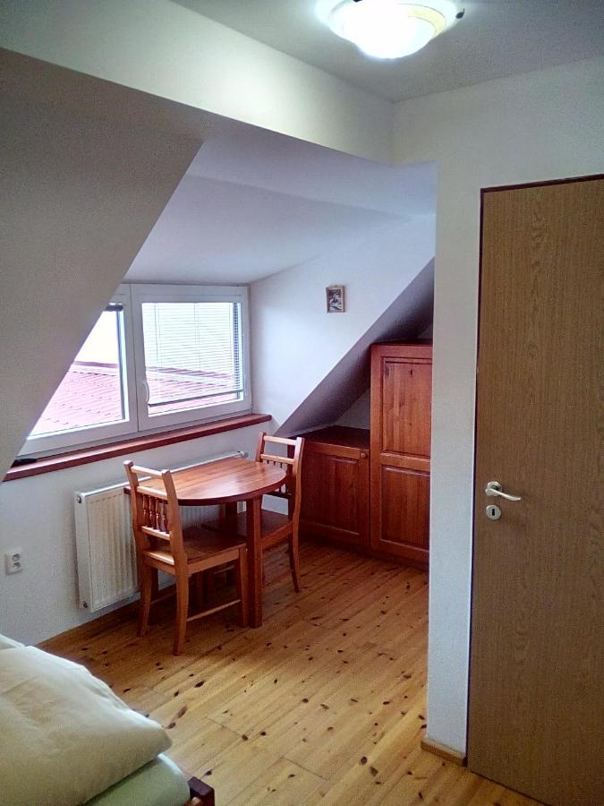 Hostinec U Janatu S Ubytovanim Cestin Bagian luar foto