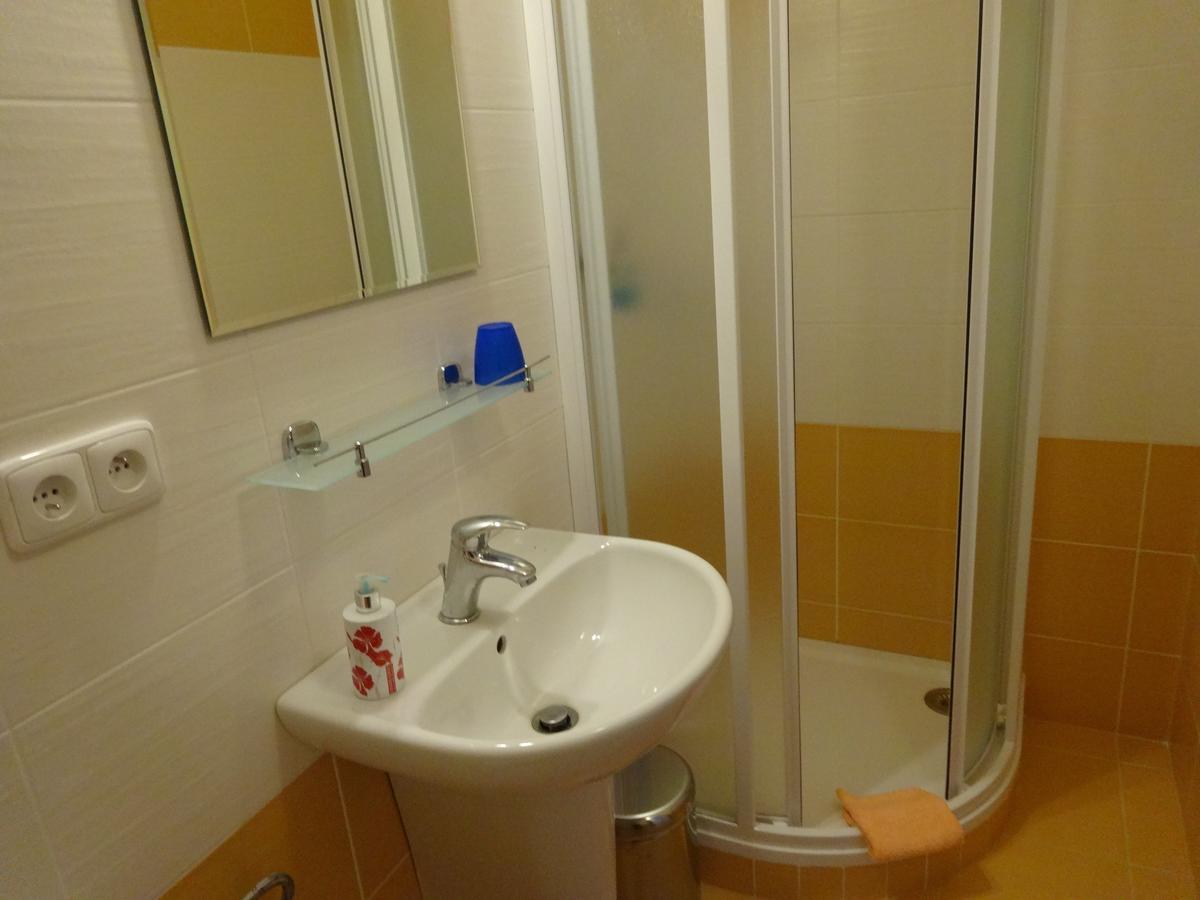 Hostinec U Janatu S Ubytovanim Cestin Ruang foto